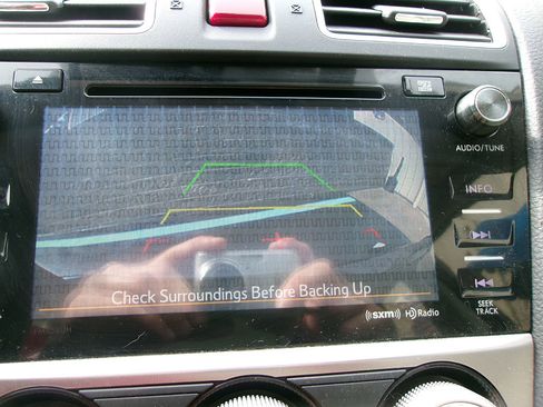 Used 2016 Subaru Impreza 2.0i Limited image 17