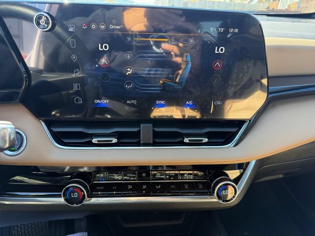 Used 2026 Chevrolet Equinox ACTIV w/ Convenience Package III AWD/4WD image 17