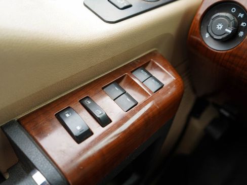 Used 2016 Ford F250 King Ranch w/ FX4 Off-Road Package AWD/4WD image 28