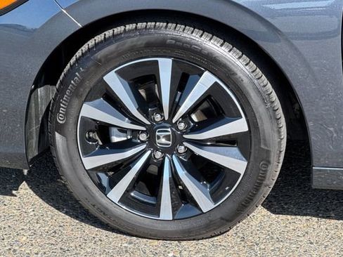 Used 2024 Honda Civic EX-L image 44