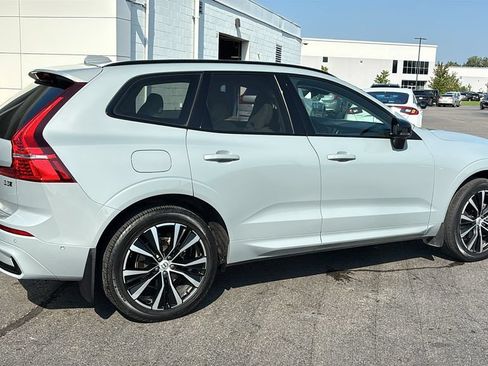 Certified 2025 Volvo XC60 B5 Ultra AWD/4WD image 27