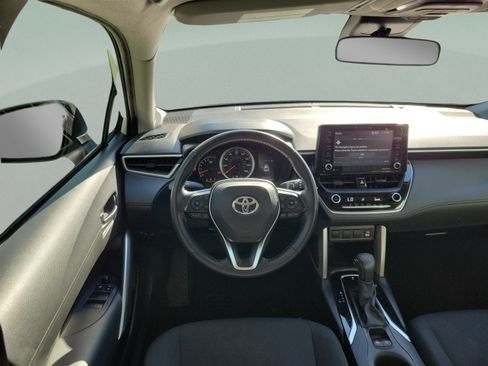Used 2022 Toyota Corolla Cross LE FWD image 14