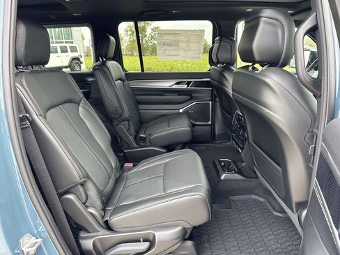 New 2026 Jeep Grand Wagoneer 4WD image 19