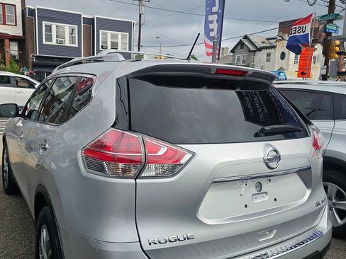 Used 2015 Nissan Rogue SL w/ SL Premium Package AWD/4WD image 6