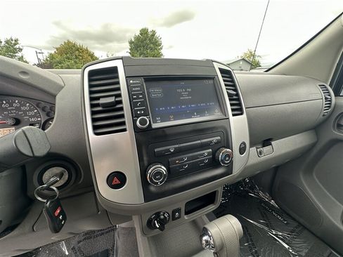 Used 2019 Nissan Frontier SV AWD/4WD image 46