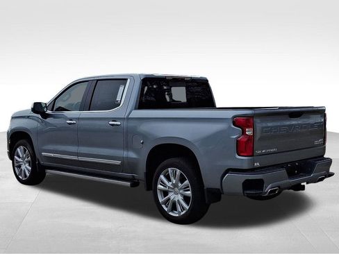 New 2026 Chevrolet Silverado 1500 High Country w/ High Country Premium Package AWD/4WD image 3