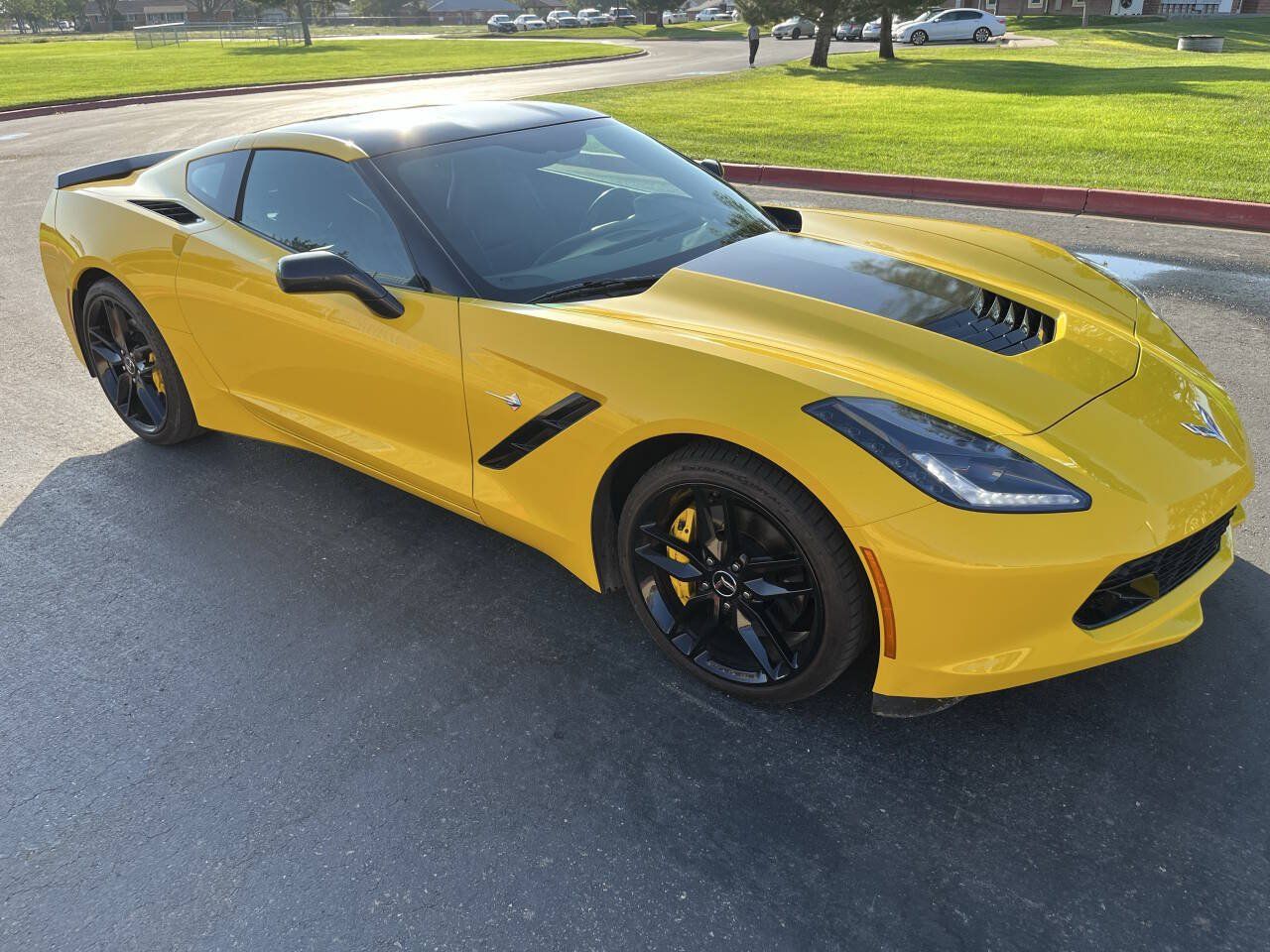 Used 2014 Chevrolet Corvette Stingray Coupe w/ 2LT Preferred Equipment Group RWD image 7