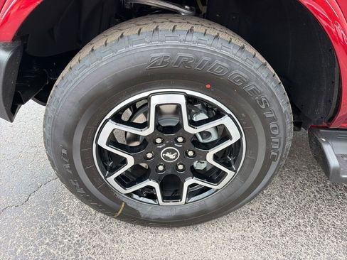 New 2026 Ford Bronco Outer Banks AWD/4WD image 16