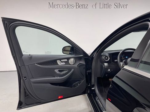 Certified 2023 Mercedes-Benz E 350 4MATIC Sedan image 17