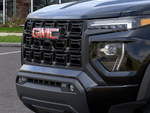New 2026 GMC Canyon Elevation w/ Convenience Package image 13