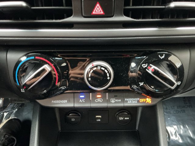 Certified 2023 Hyundai Kona SEL AWD/4WD image 27