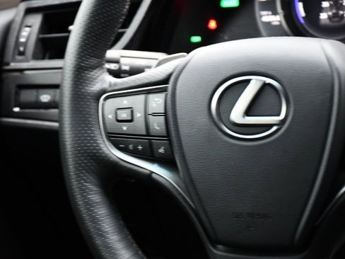 Used 2022 Lexus ES 300h F Sport image 21