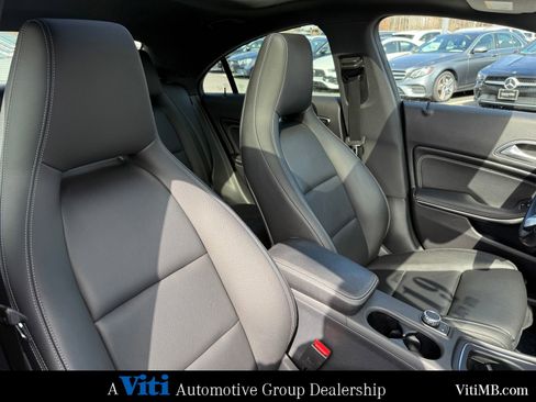 Used 2019 Mercedes-Benz CLA 250 4MATIC image 30