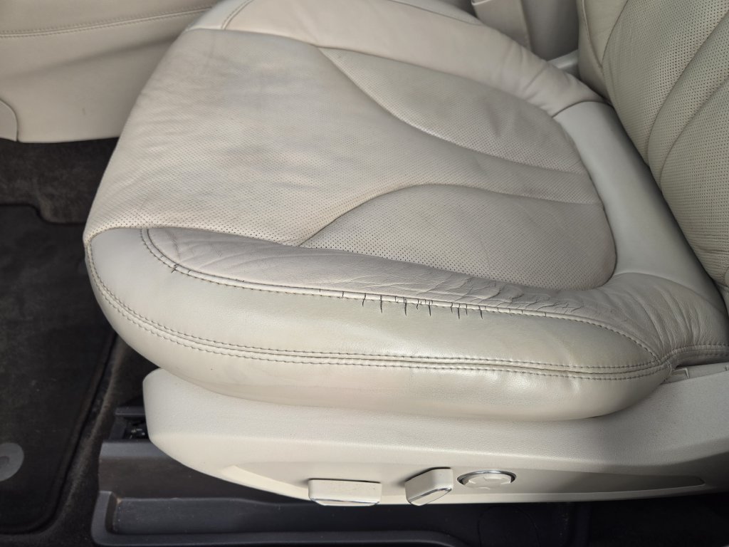 Used 2018 Lincoln MKC Reserve FWD image 25