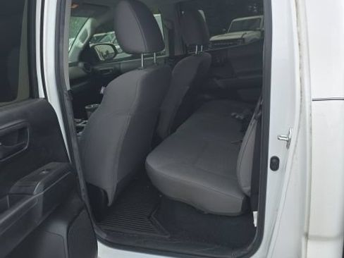 Used 2022 Toyota Tacoma SR AWD/4WD image 8