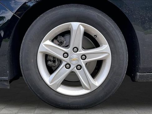 Used 2023 Chevrolet Malibu LS FWD image 20