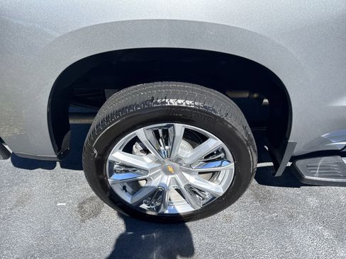 Used 2024 Chevrolet Silverado 1500 High Country w/ High Country Premium Package image 11