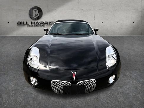 Used 2008 Pontiac Solstice Convertible RWD image 2