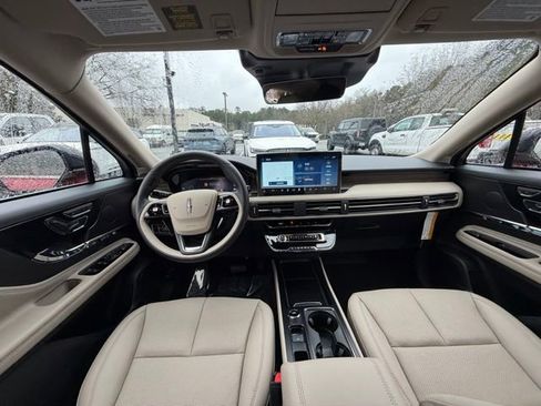 New 2026 Lincoln Corsair Reserve image 10