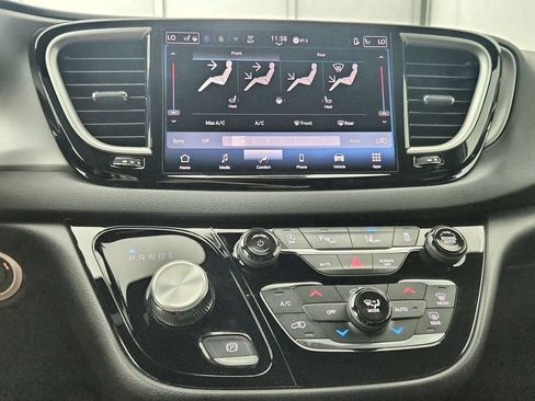 New 2027 Chrysler Pacifica LX FWD image 25