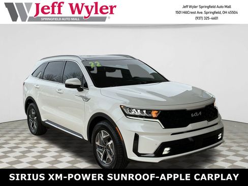 Used 2022 Kia Sorento EX w/ Panoramic Sunroof Package image 1