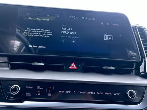 Certified 2024 Kia Sportage EX AWD/4WD image 16