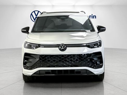 New 2026 Volkswagen Tiguan SE R-Line image 8