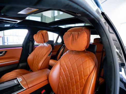 Used 2023 Mercedes-Benz S 580 4MATIC Sedan w/ Warmth & Comfort Package image 38