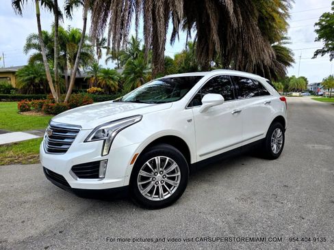 Used 2017 Cadillac XT5 Luxury FWD image 11