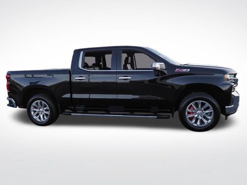 Certified 2022 Chevrolet Silverado 1500 LTZ w/ Safety Package II AWD/4WD image 8