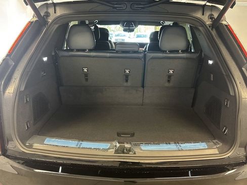 New 2025 Cadillac Escalade IQ Sport 2 w/ LPO, ONYX Package image 18