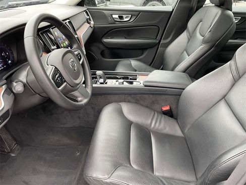 Used 2024 Volvo S60 B5 Plus image 15