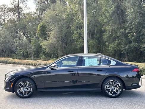 New 2026 BMW 530i xDrive w/ Premium Package image 10