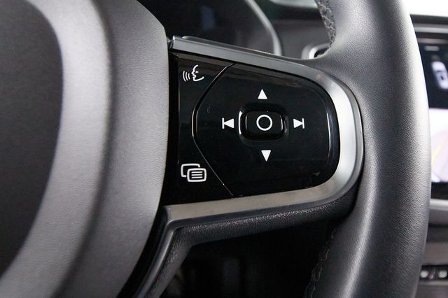 Certified 2023 Volvo XC90 B6 Ultimate AWD/4WD image 18