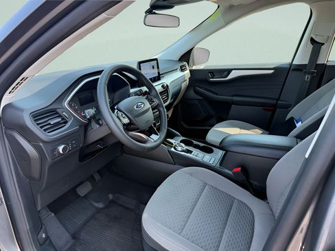 Used 2022 Ford Escape SE w/ Convenience Package AWD/4WD image 4