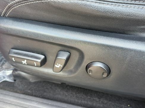 Used 2016 Toyota 4Runner SR5 Premium AWD/4WD image 13