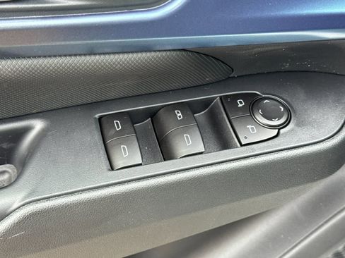 New 2026 Chevrolet Equinox EV LT image 13