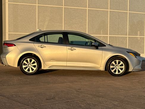 Certified 2024 Toyota Corolla LE image 3