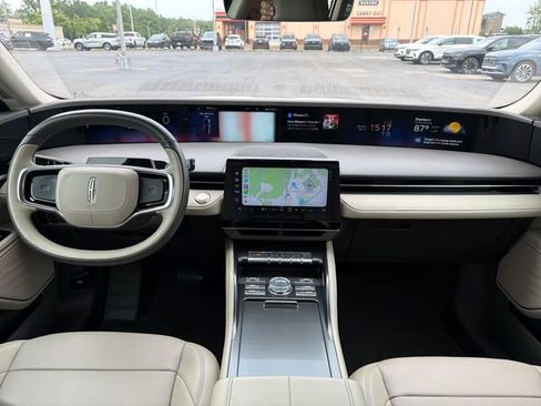 Certified 2024 Lincoln Nautilus Premier AWD/4WD image 17