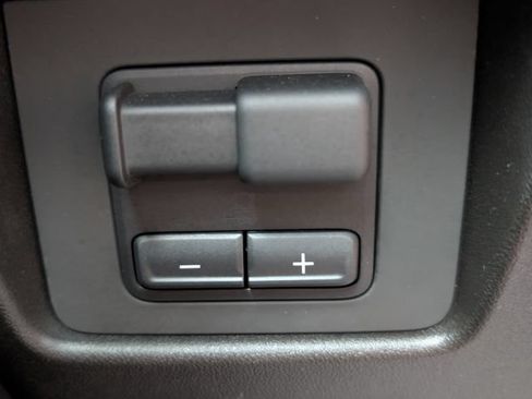 Used 2025 Chevrolet Colorado ZR2 AWD/4WD image 25