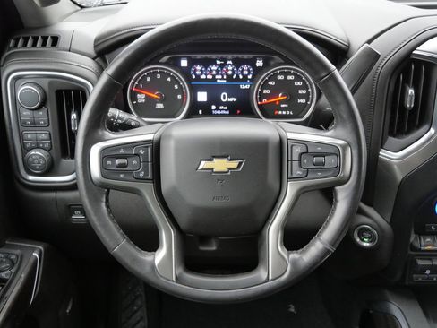 Used 2019 Chevrolet Silverado 1500 LTZ image 16