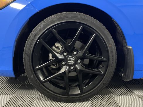 Used 2023 Honda Civic Sport image 10