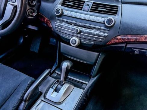 Used 2012 Honda Crosstour EX image 31