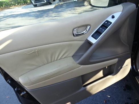 Used 2009 Nissan Murano SL w/ Leather Pkg image 28