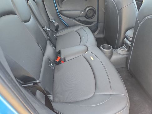 Used 2018 MINI Cooper 4-Door Hardtop FWD image 19