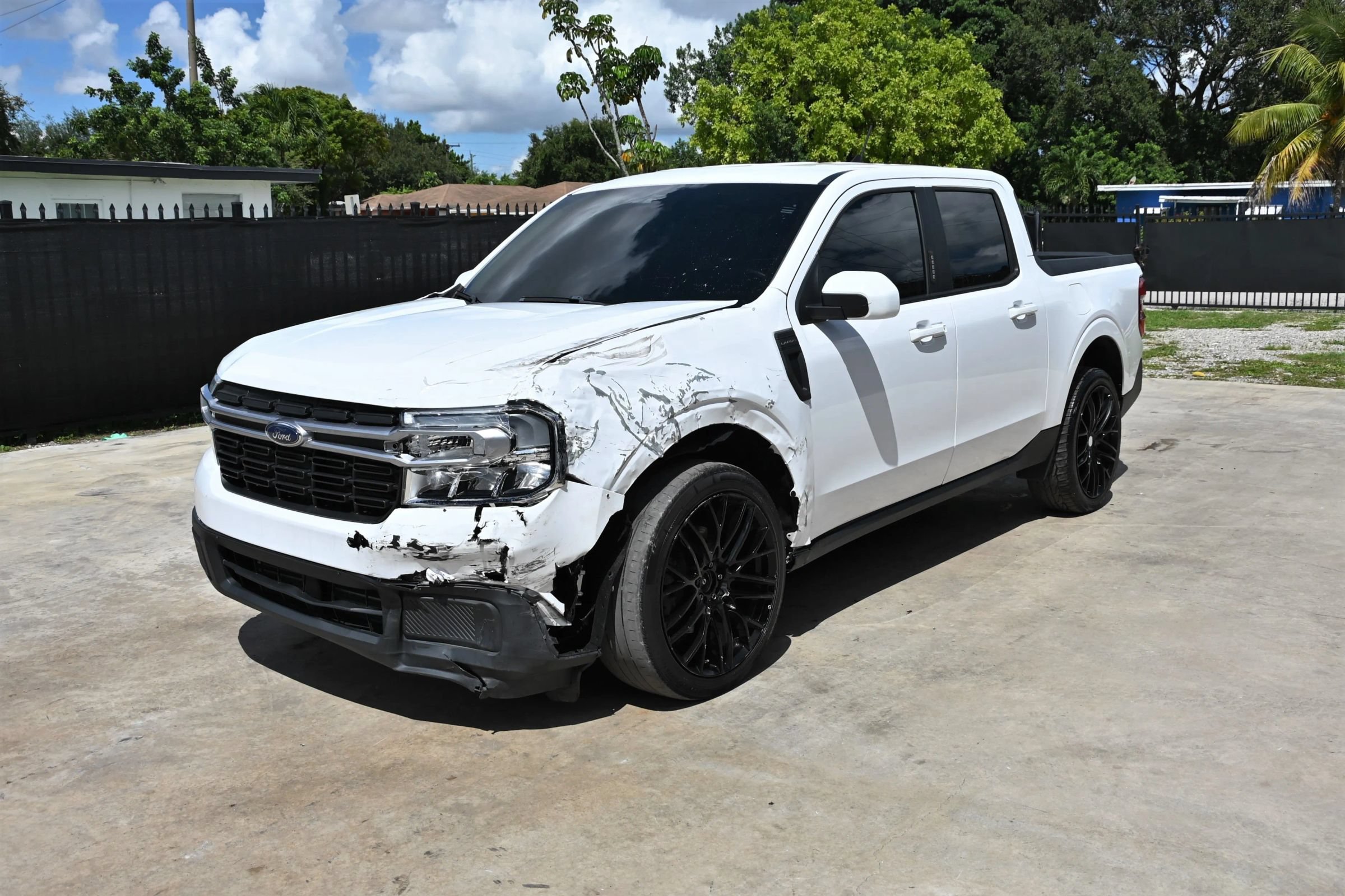 Used 2023 Ford Maverick Lariat w/ Lariat Luxury Package AWD/4WD image 2