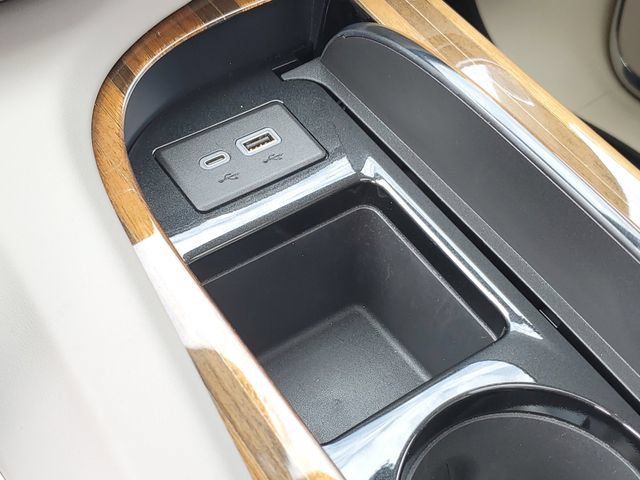 Used 2024 Cadillac Escalade Sport Platinum AWD/4WD image 18