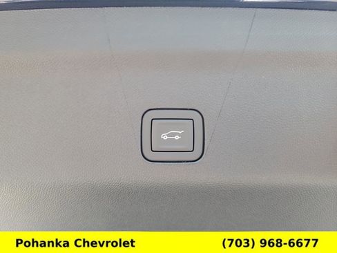 New 2025 Chevrolet Suburban High Country image 30