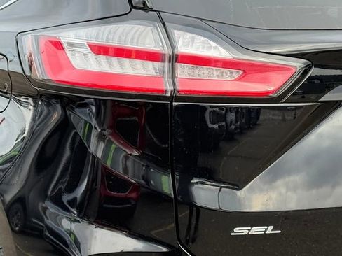 Certified 2024 Ford Edge SEL w/ Convenience Package image 27