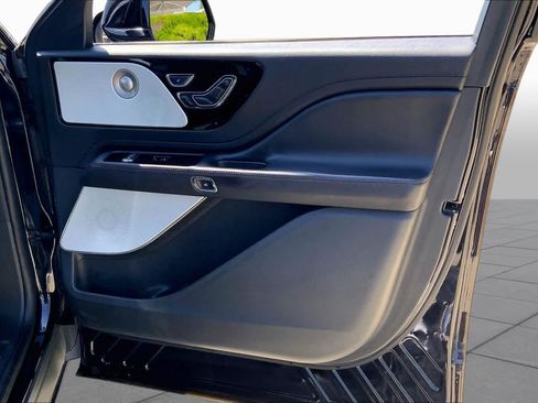 Used 2023 Lincoln Aviator Reserve w/ Equipment Group 201A AWD/4WD image 21